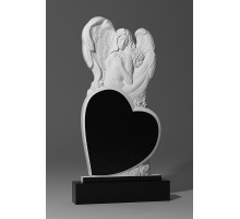Памятник "Ангел на сердце" из черного гранита 150 см